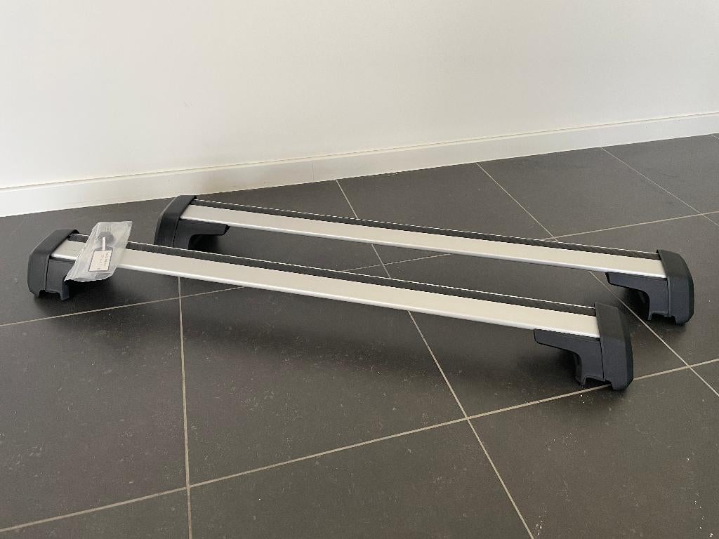 Originele Volvo Lastdragers Voor EX40 en XC40, Auto diversen, Ophalen, Zo goed als nieuw