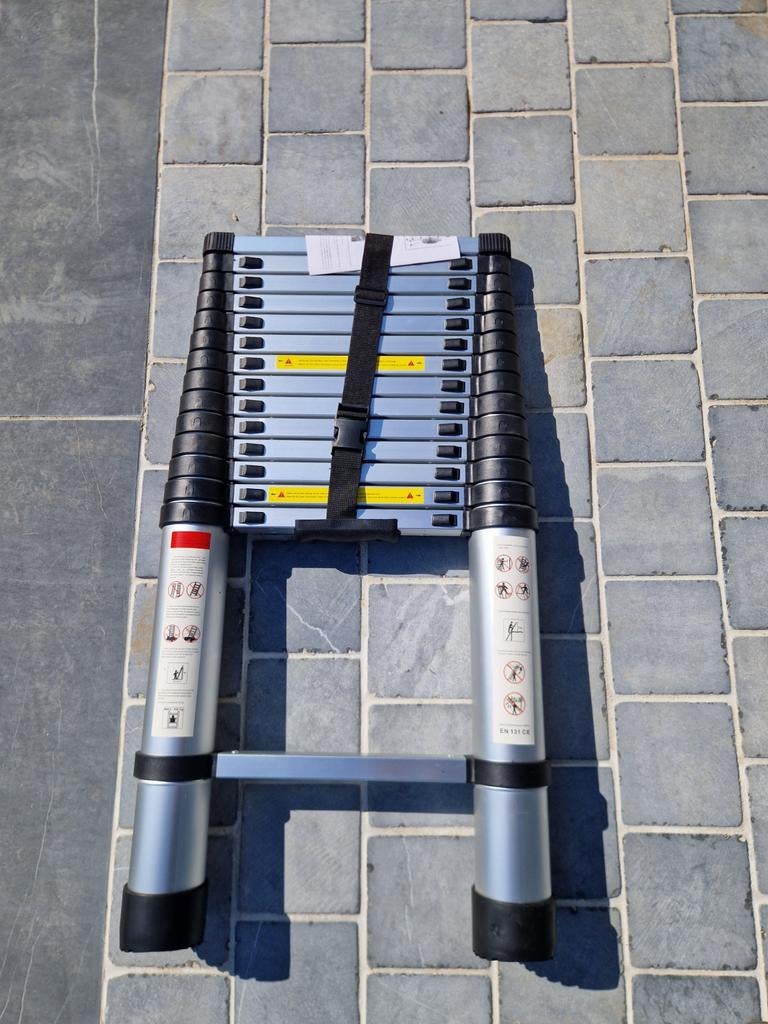 Échelle neuve 4,4 m jamais utilisé, Bricolage & Construction, Échelles & Escaliers, Enlèvement, Échelle