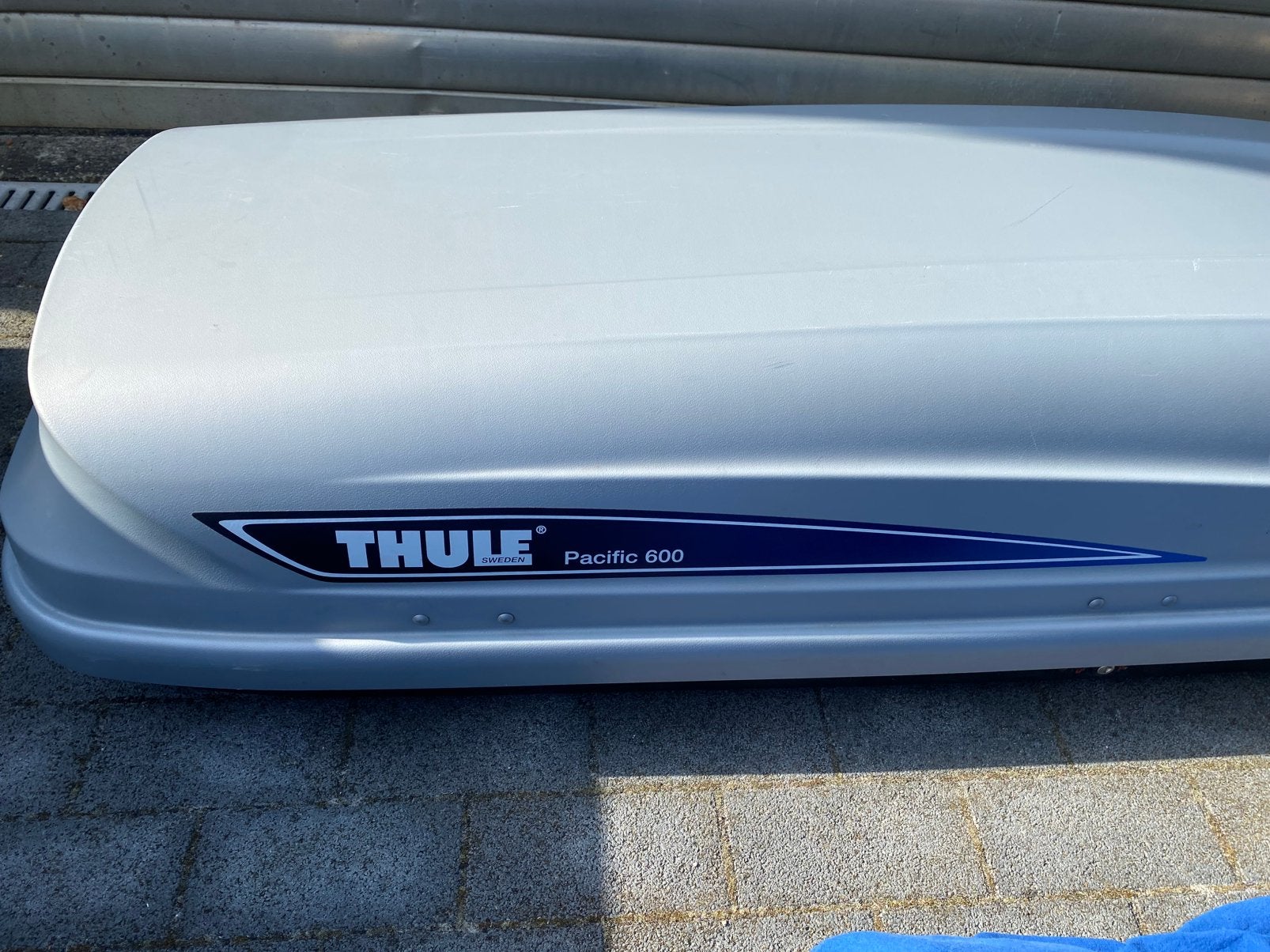 Thule Pacific 600 dakkoffer, Ophalen, Zo goed als nieuw