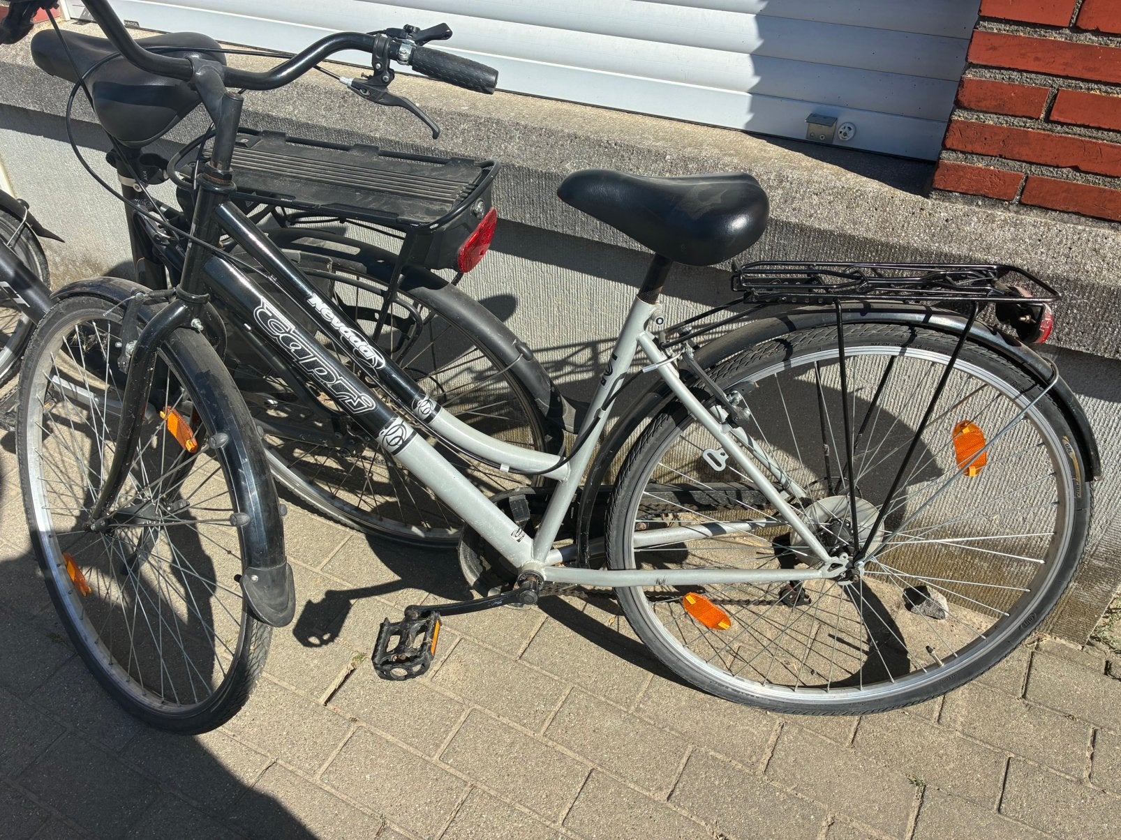 Puberfiets met platte band, Fietsen en Brommers, Ophalen, Zo goed als nieuw