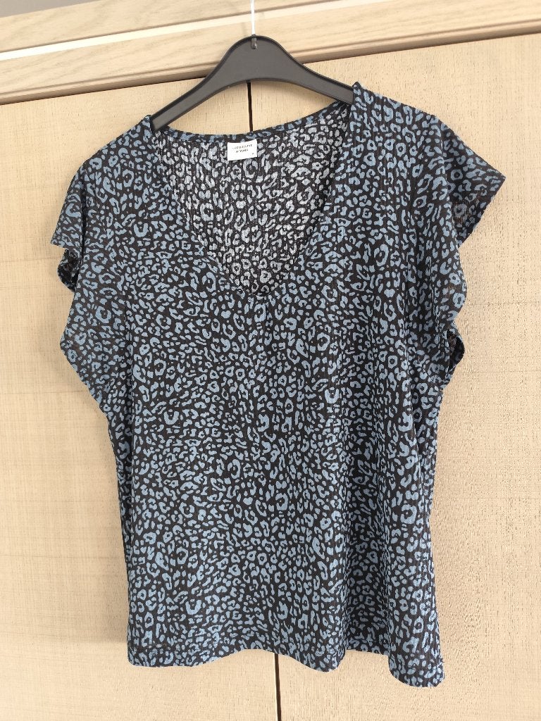 Damestopje Jacqueline de Yong, maat S, Blauw, Nieuw, Ophalen of Verzenden, Korte mouw