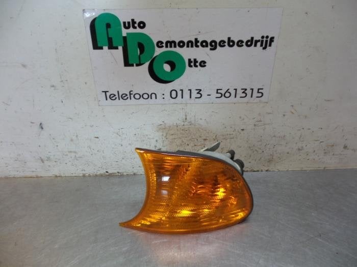 Feu clignotant gauche d'un BMW 3-Serie (3-Serie 98-), -, Utilisé, -, -
