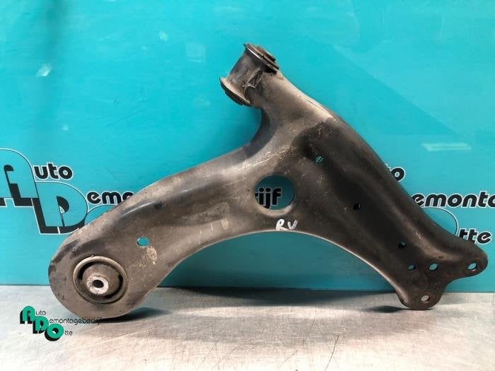 Draagarm rechts-voor van een Seat Ibiza, Gebruikt, -, -, Ophalen of Verzenden