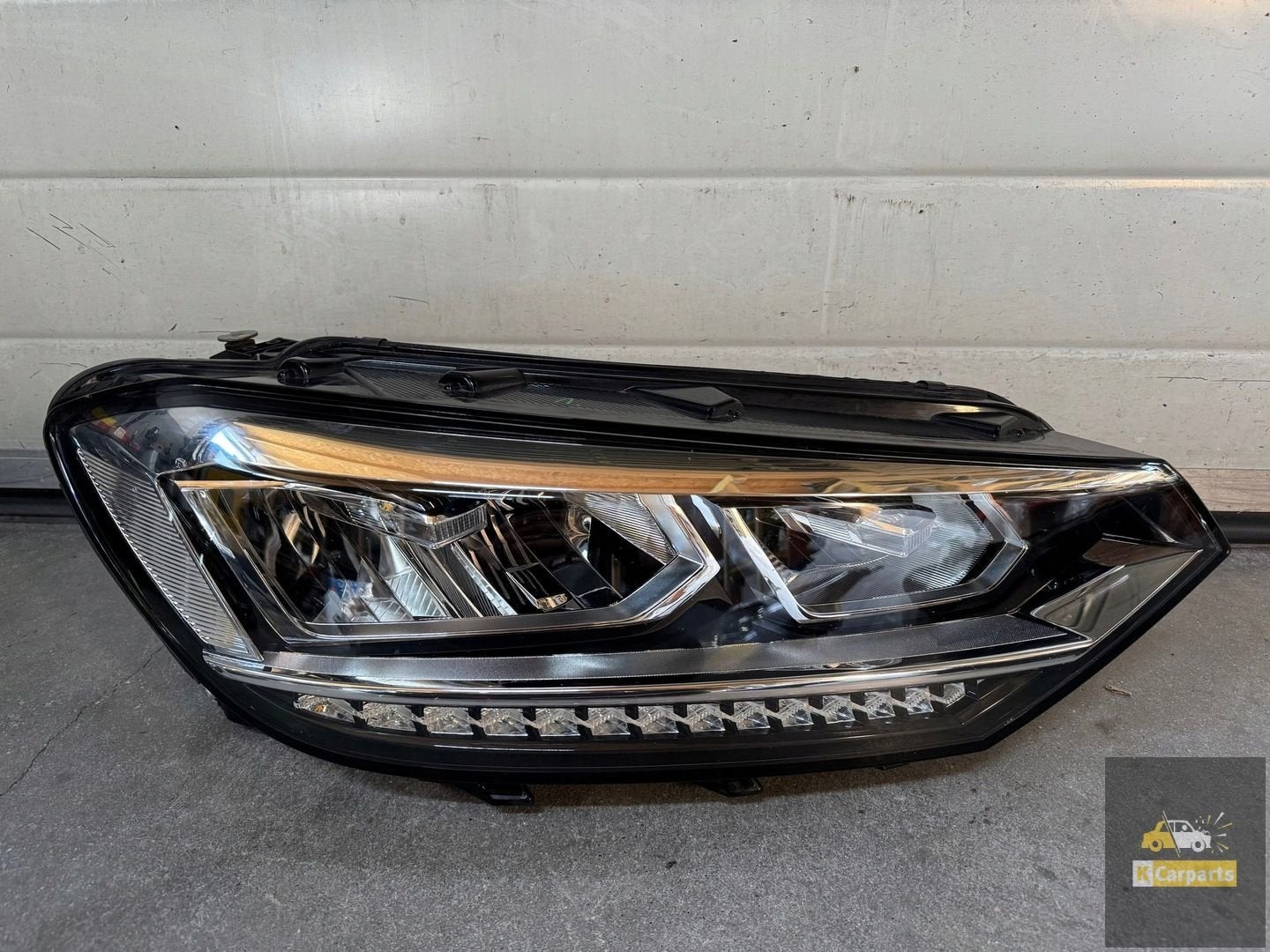 5TB941036B, VW Touran III rechts LED lamp 5TB941036B, Gebruikt, Volkswagen, Volkswagen AG, Vw@volkswagen.de