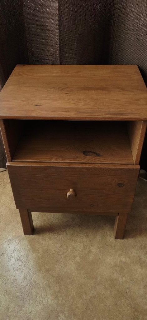 Lot de 2 tables de chevet avec tiroir en bois pin, Ophalen, Gebruikt, 55 tot 70 cm, 65 cm of meer