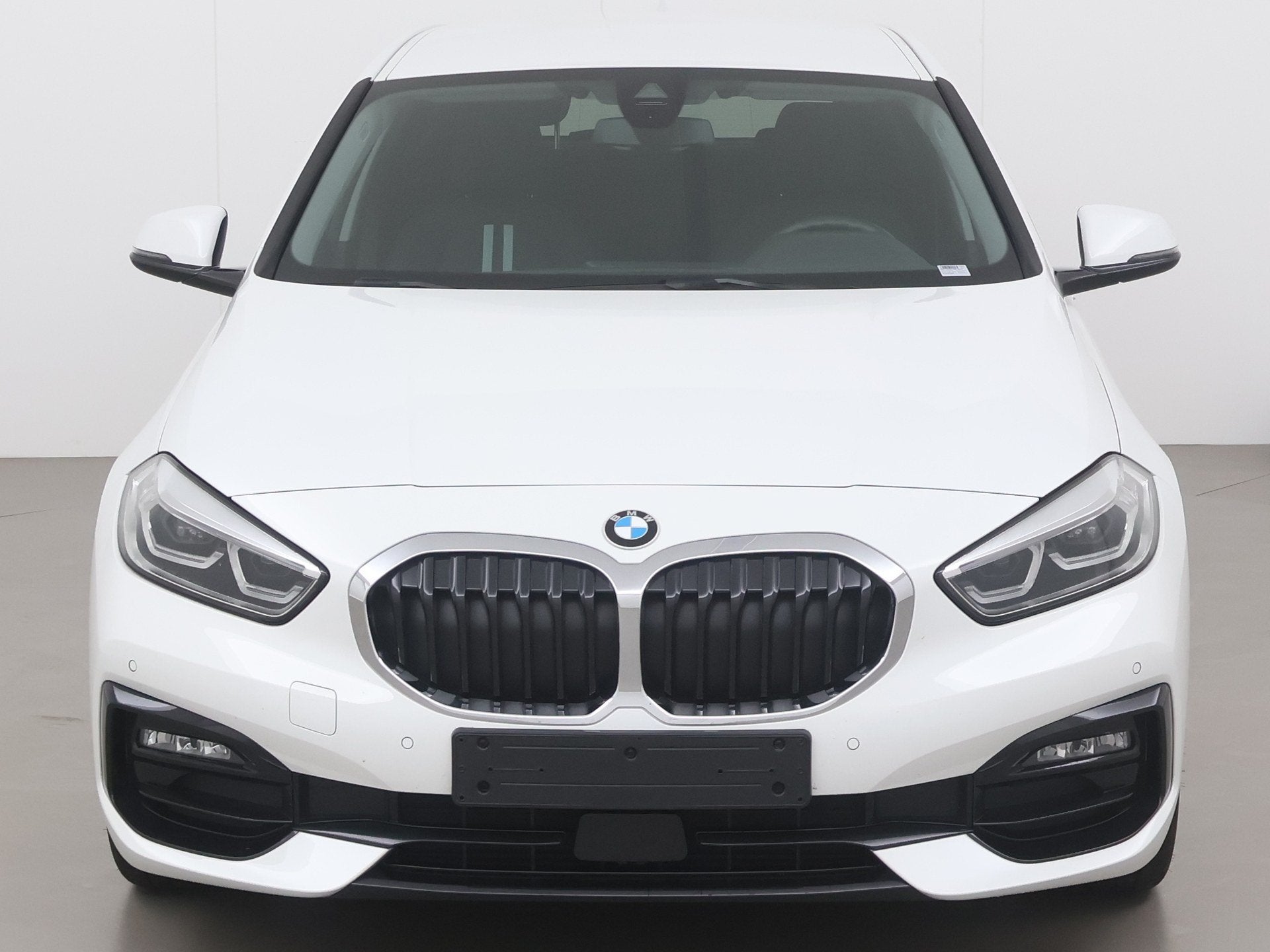 BMW 1 HATCH 118ia 136 AT, Auto's, BMW, Automaat, Overige modellen, Wit, Bedrijf