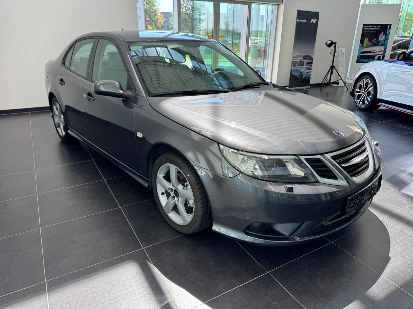 Saab 9-3  eerste eigenaar voor verzamelaar, Autos, Saab, Cuir, Argent ou Gris, Achat, Boîte manuelle