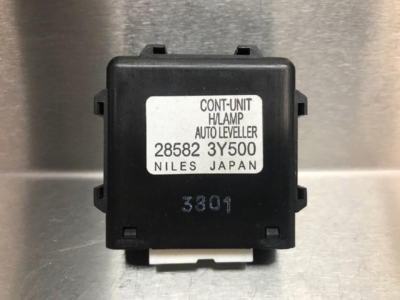 COMPUTER DIVERSEN Nissan Maxima QX (CA33) (|285823Y500|), Gebruikt, Nissan