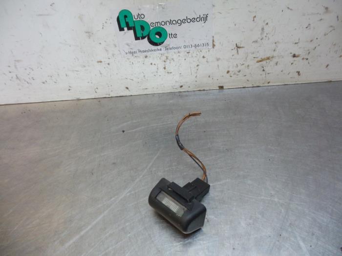 Eclairage immatriculation d'un Ford Connect (Connect 02-), -, -, -, Enlèvement ou Envoi