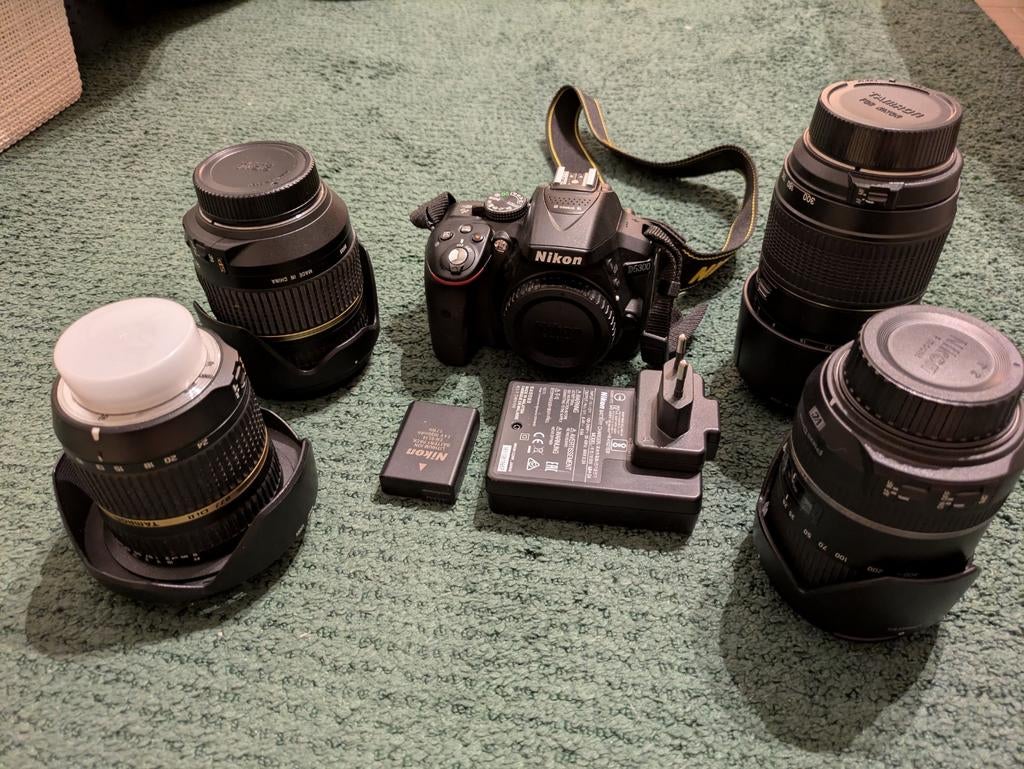 Nikon D5300 incl toebehoren en optie lenzen, Gebruikt, Spiegelreflex, Ophalen of Verzenden, Nikon