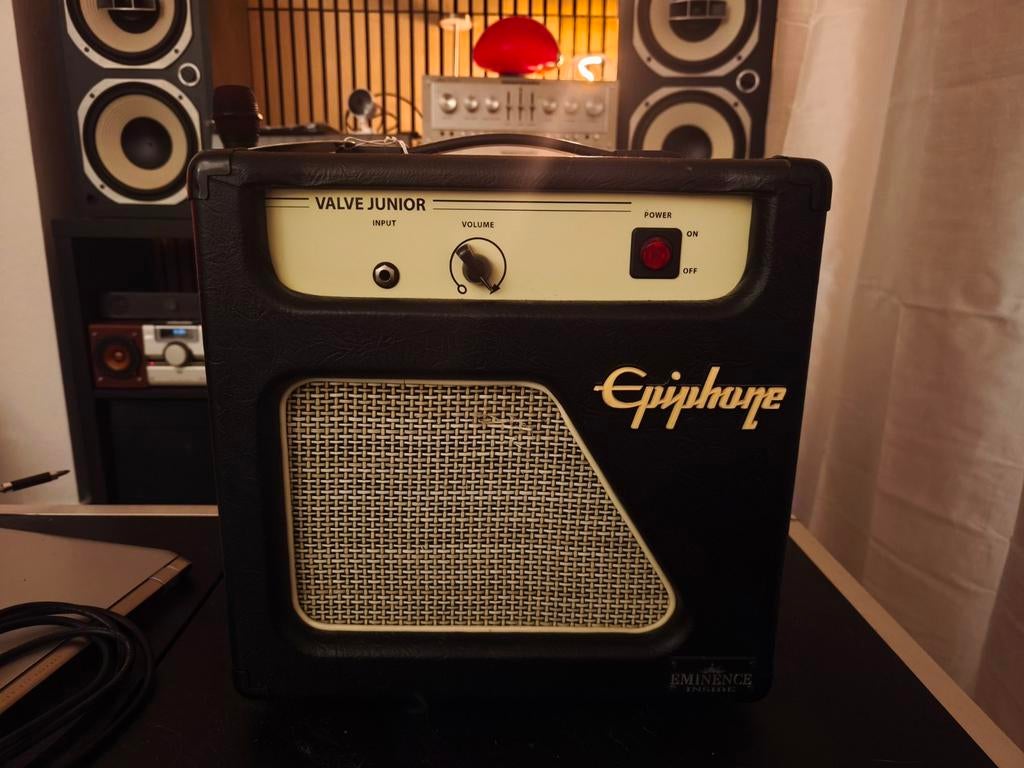 Epiphone Valve Junior
5W Klasse A, Muziek en Instrumenten, Ophalen of Verzenden, Gebruikt, Gitaar, Minder dan 50 watt