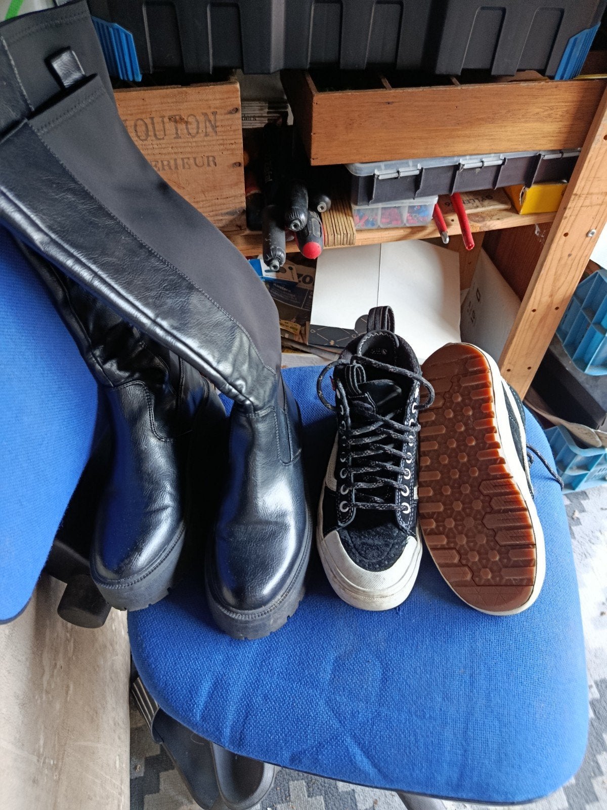 Hoge boots en sportboots zwart 39 nieuw, Ophalen of Verzenden, Zwart