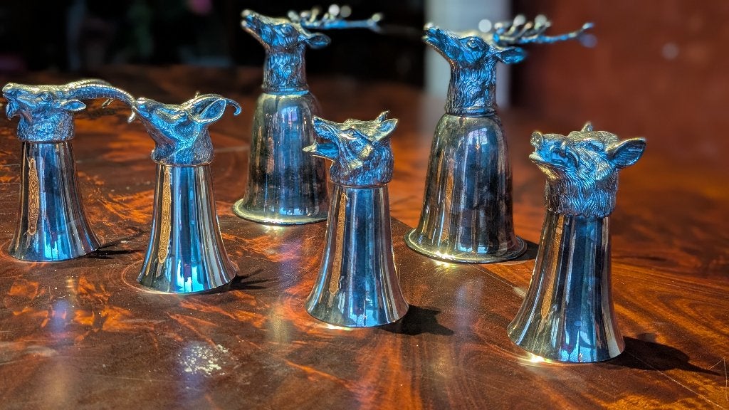 Verzilverde drinkbekers met dierenkop, stirrup, Antiek en Kunst, Ophalen of Verzenden