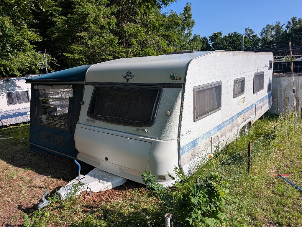 Hobby 650 KFU Exclusive, Caravanes & Camping, 8 mètres et plus, Coin salon convertible, Hobby, Jusqu'à 6