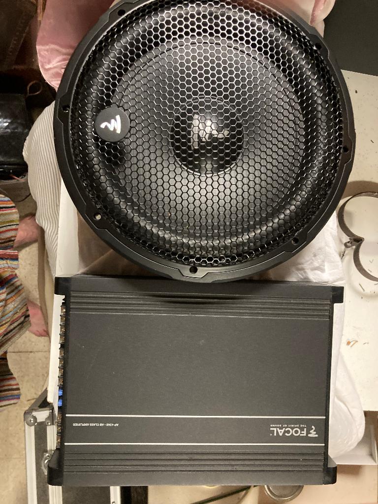 Focal sub en versterker, Auto diversen, Autospeakers, Ophalen, Zo goed als nieuw