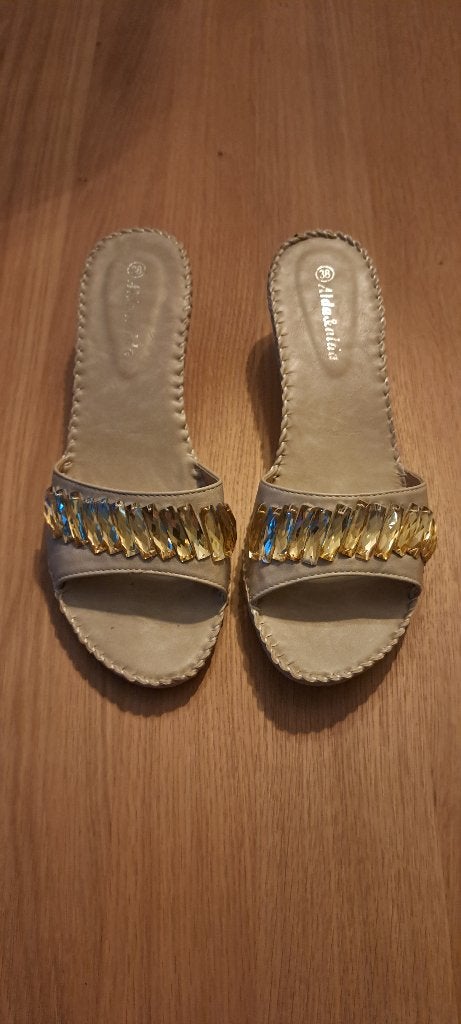 Alda&Alda sandalen ~ 38, Enlèvement ou Envoi, Beige, Comme neuf, Sandales et Mûles
