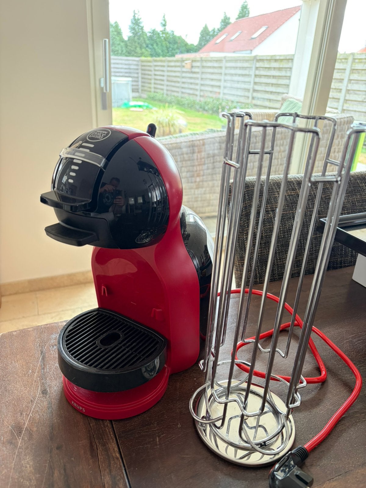 Dolce Gusto, Elektronische apparatuur, Koffiezetapparaten, Ophalen, Gebruikt, Koffiemachine, Koffiepads en cups