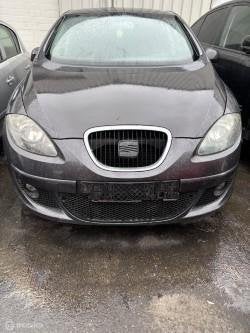 Voorbumper zwart Seat Altea  5P ('06-'15), Auto-onderdelen, Gebruikt, Voor, Ophalen of Verzenden, Bumper