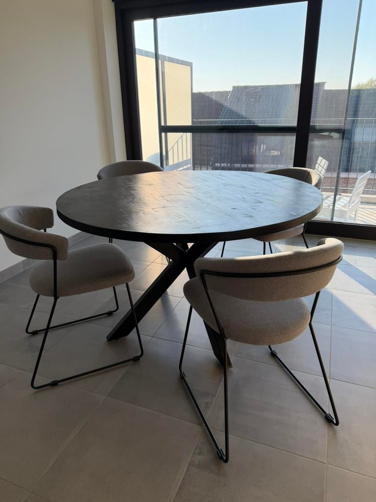Tafel + 4 stoelen, Ophalen, Zo goed als nieuw
