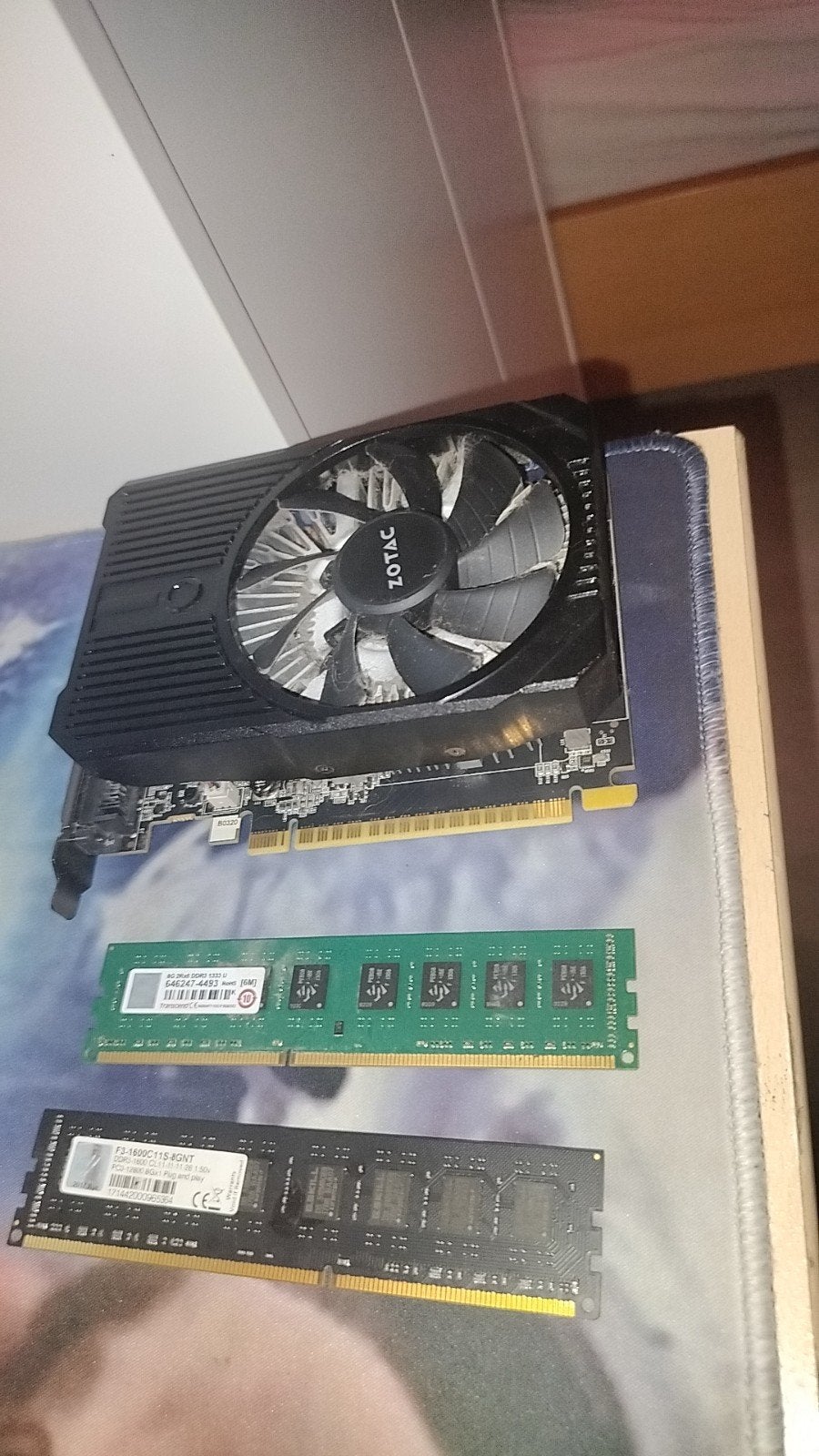 Gtx 1050 2gb en ddr3 (8x2) 16gb ram, Ophalen of Verzenden