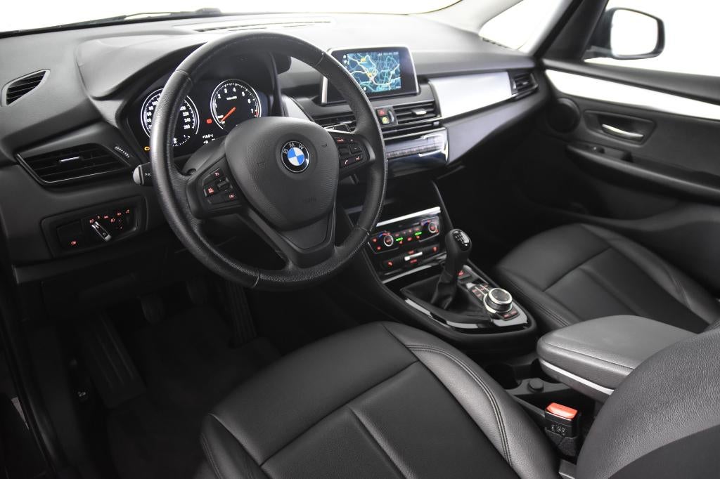 BMW 216i Active Tourer *1ste Eigenaar*Leer*Trekhaak*, Auto's, Voorwielaandrijving, 1440 kg, Zwart, 5 deurs