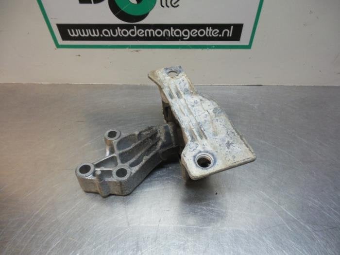 Support moteur d'un Renault Clio (Clio 3 06-), Autos : Pièces & Accessoires, Renault, -, 3 mois de garantie, Utilisé