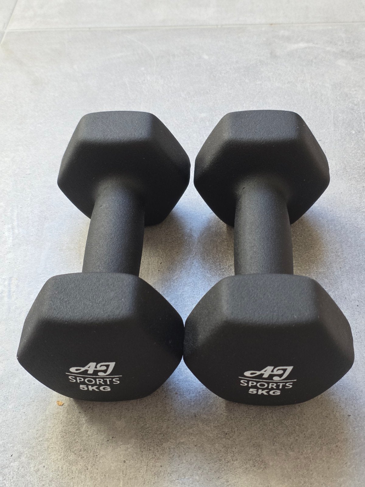 NEUF – AJ-Sports Haltères hexagonaux 2x5 kg, Sports & Fitness, Équipement de fitness, Enlèvement ou Envoi, Neuf, Bras, Haltère