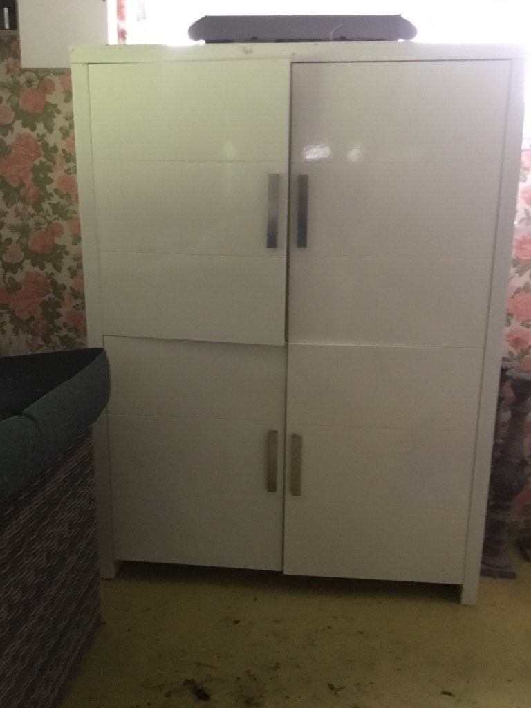 Kast, Avec porte(s), 25 à 50 cm, 100 à 150 cm, Utilisé