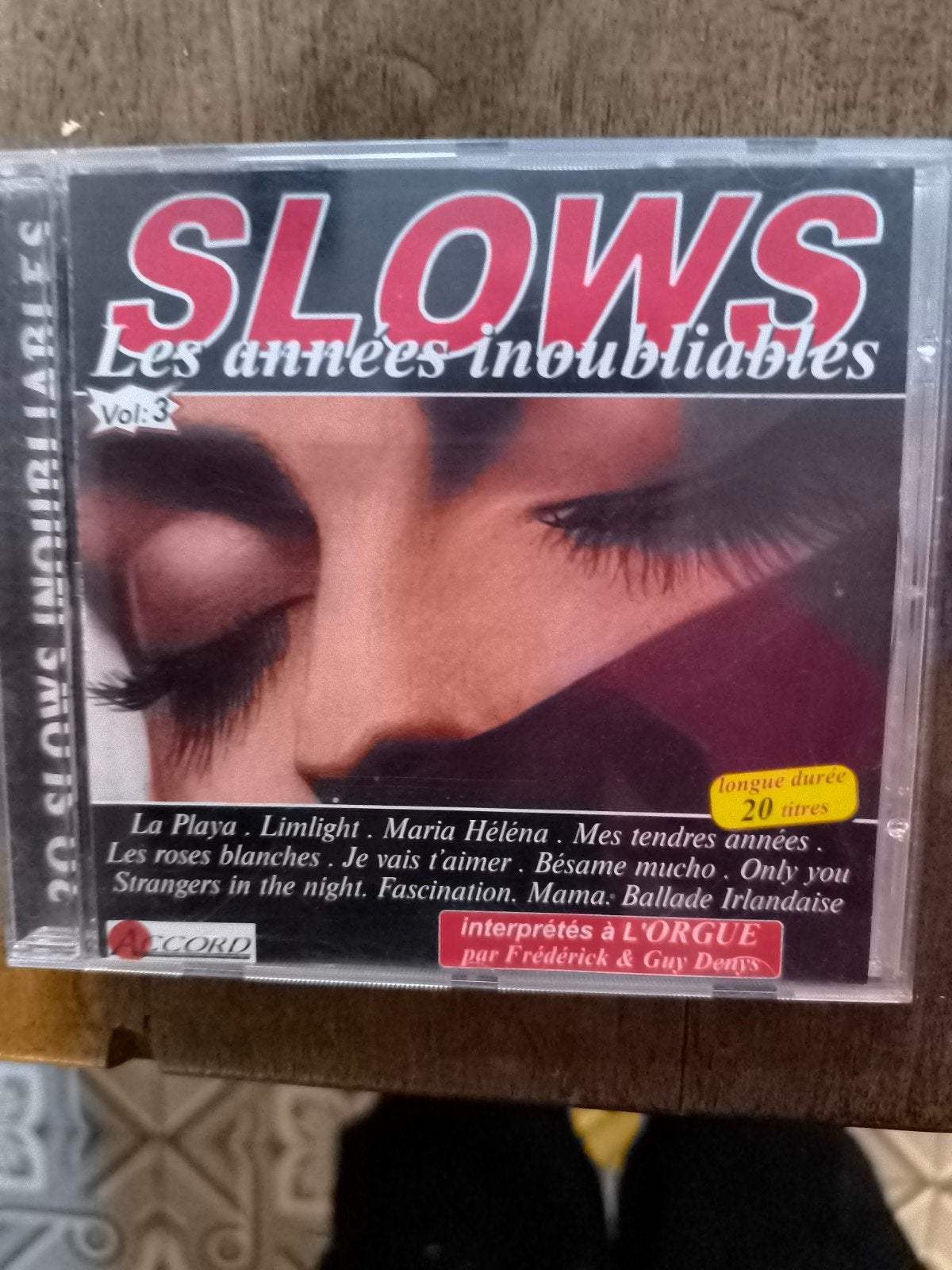 CD "slow". les années inoubliables, CD & DVD, Enlèvement ou Envoi, Comme neuf, Coffret, Dance et House
