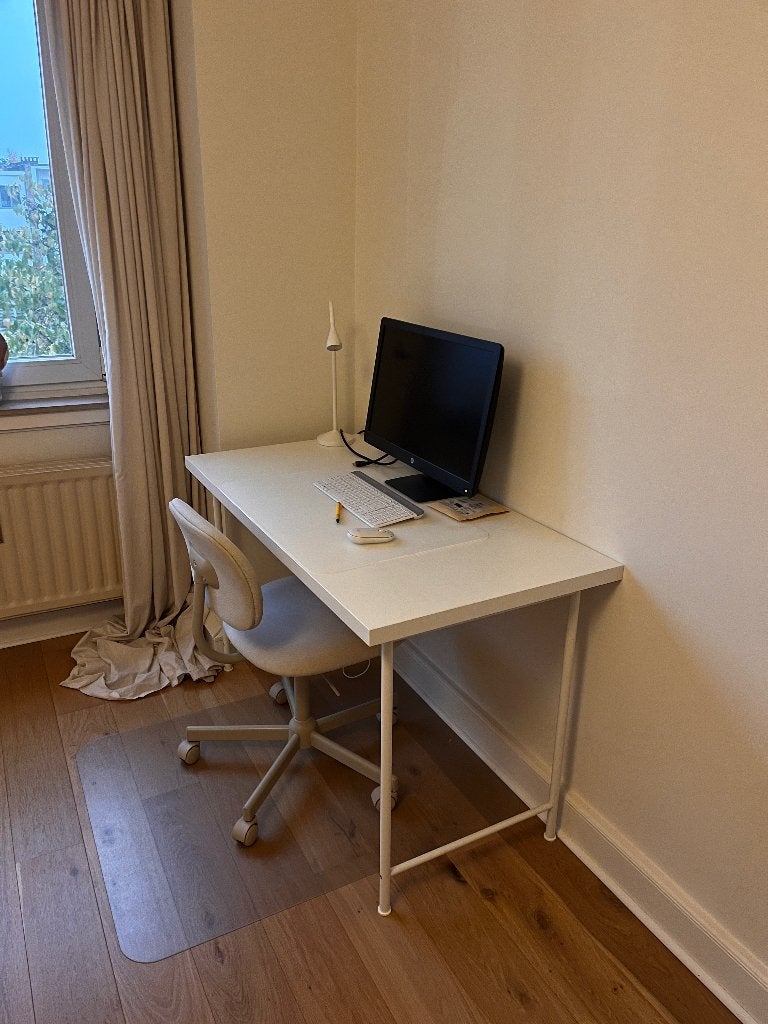 Bureautafel + bureaustoel, Huis en Inrichting, Ophalen, Zo goed als nieuw, IKEA