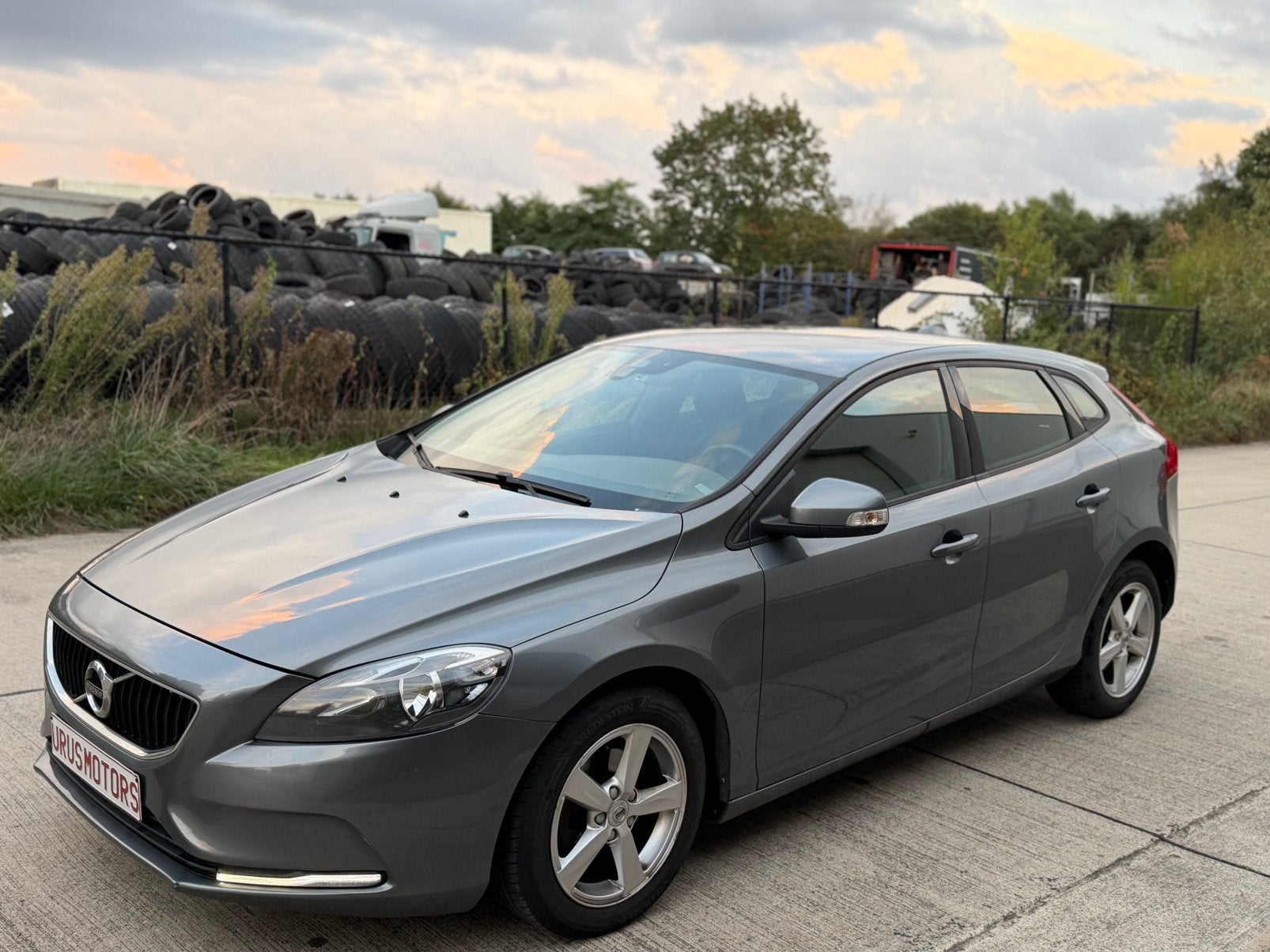 ! VERKOCHT !          Volvo V40 2016 2.0d Euro6, Auto's, Bedrijf, Cruise Control, V40, Te koop