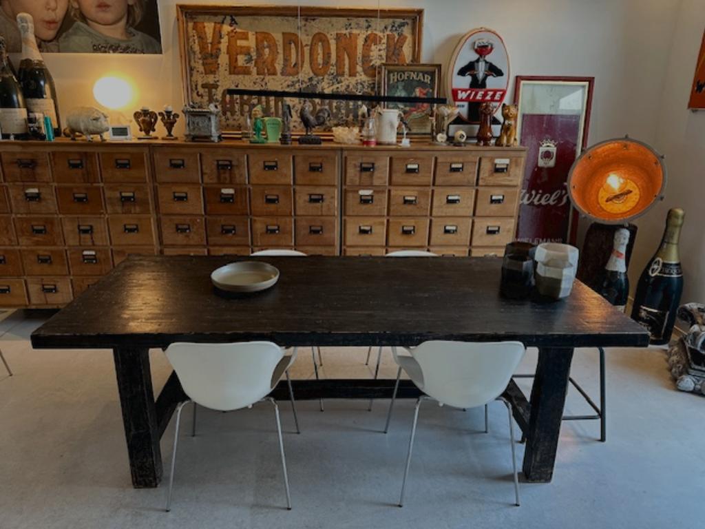 robuuste lange zwarte tafel eettafel toffe dikke keukentafel, Ophalen