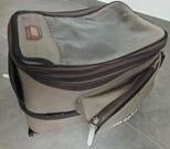 Magnetische moto tanktas / sacs de réservoir moto à aimants, Motoren, Ophalen, Zo goed als nieuw