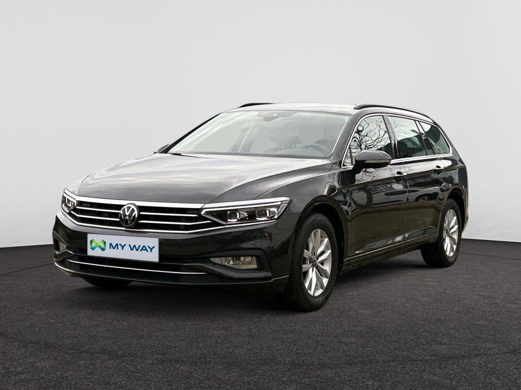 Volkswagen Passat Variant Passat SW 2.0 TDi SCR Style Busine, Auto's, Volkswagen, Automaat, Navigatiesysteem, 129 g/km, Zwart