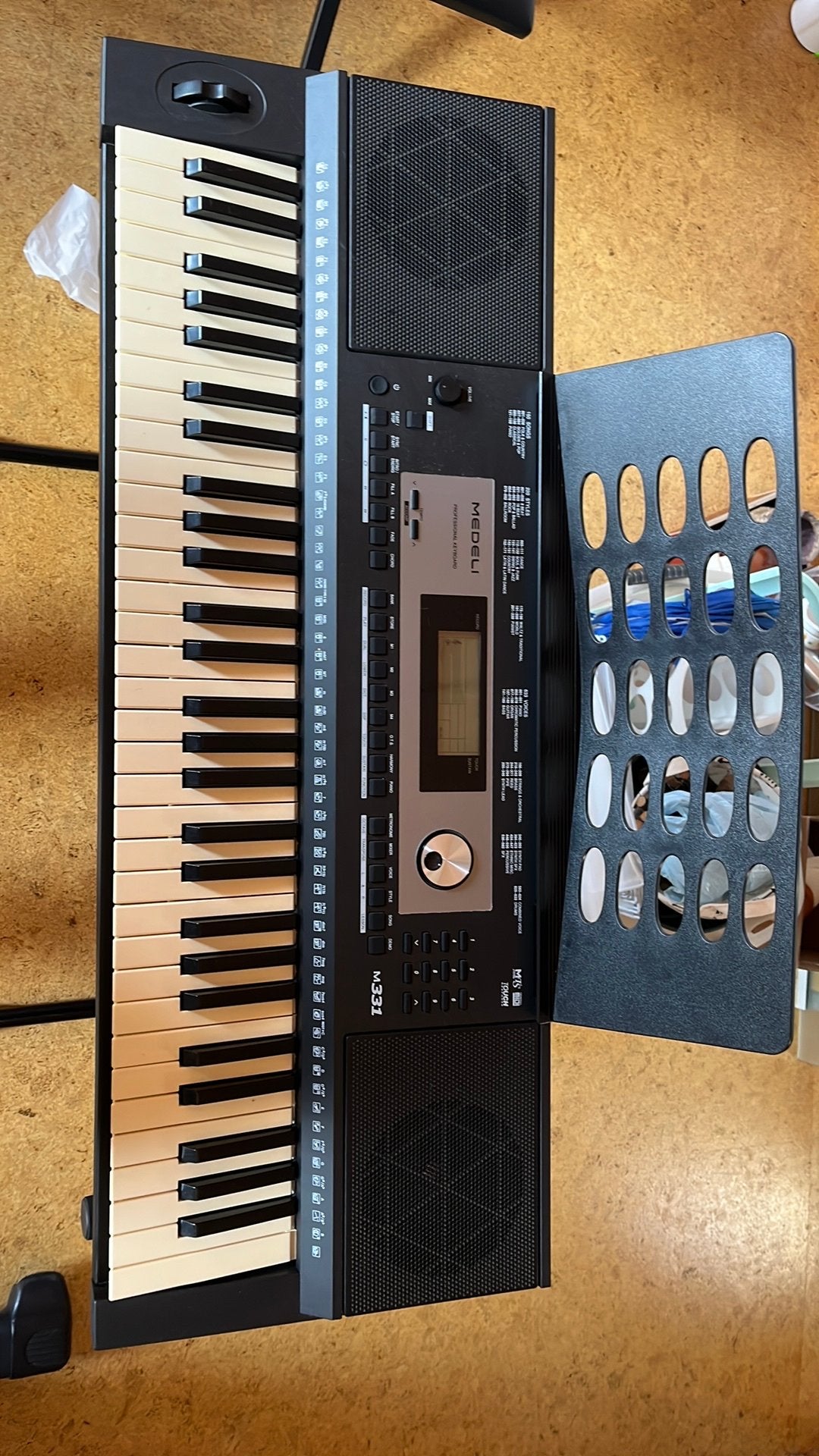 Medeli M331 music keyboard, Muziek en Instrumenten, Keyboards, Ophalen, Zo goed als nieuw, Medeli