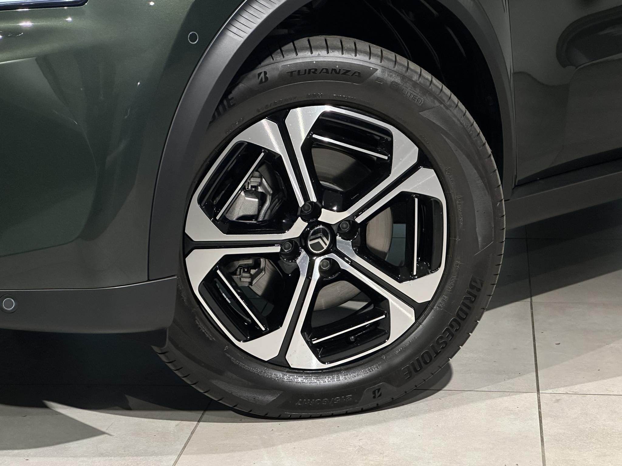 Citroën C3 Aircross Hybrid 145 ch Automatic MAX, Autos, 100 kW, Achat, 1250 kg, https://public.car-pass.be/vhr/5b567b6b-6ee8-43e4-8ebe-f5e5d1bd2d7e
