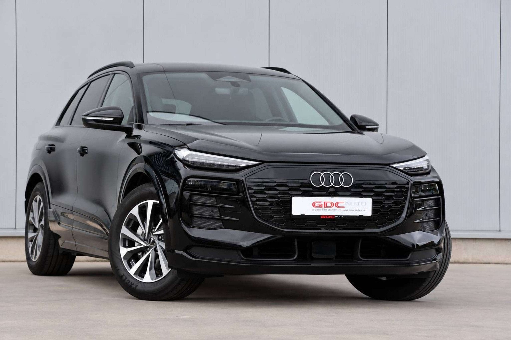 Audi Q6 e-tron Q6 e-Tron l SOH l Bijrijdersdisplay l winter, Auto's, Gebruikt, Zwart, 5 zetels, SUV of Terreinwagen
