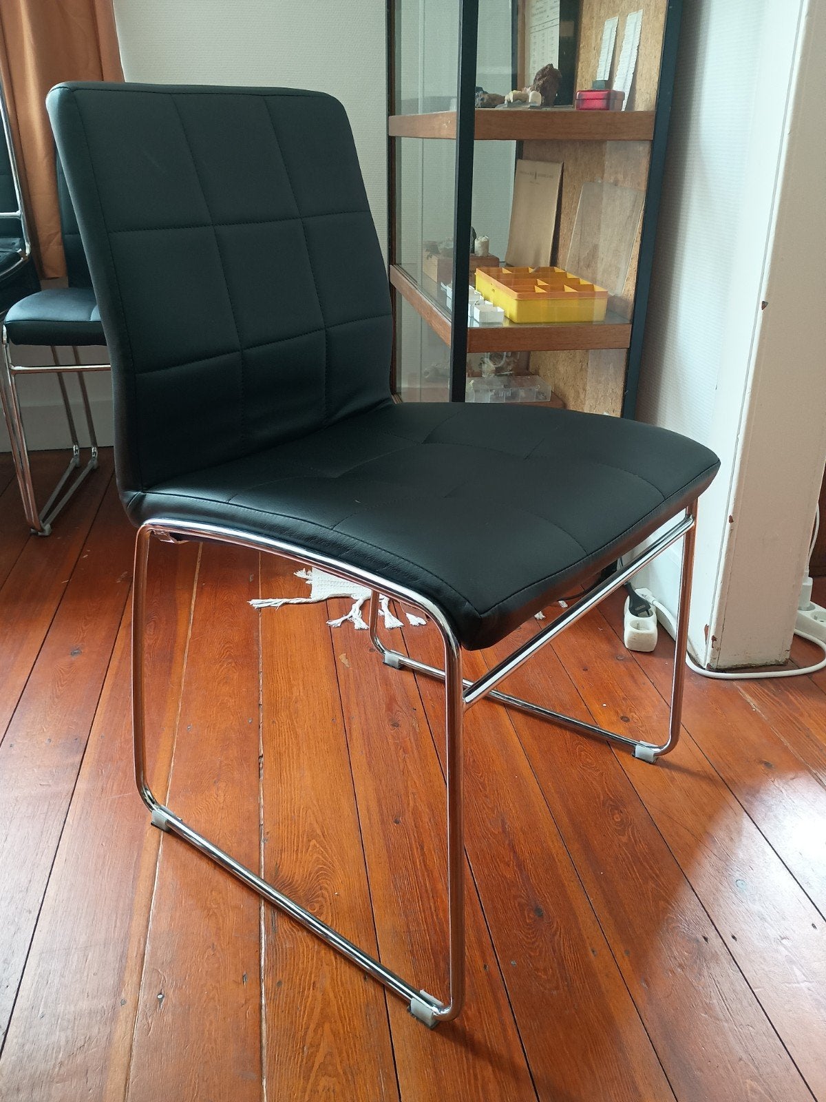 6 magnifiques chaises comme neuves - salle à manger, bureau, Maison & Meubles, Enlèvement, Une