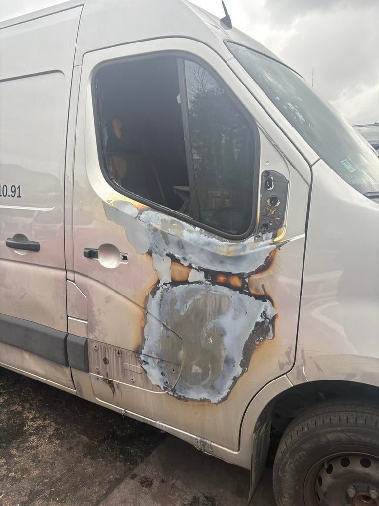 PORTIER RECHTS RENAULT MASTER NISSAN NV400 OPEL MOVANO, Ophalen, Voor, Nissan
