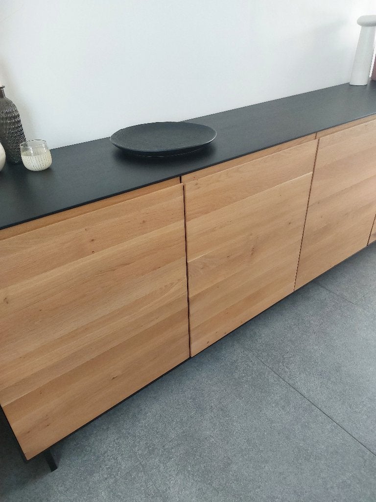 Eiken dressoir, Maison & Meubles, 25 à 50 cm, Avec porte(s), 200 cm ou plus, Comme neuf