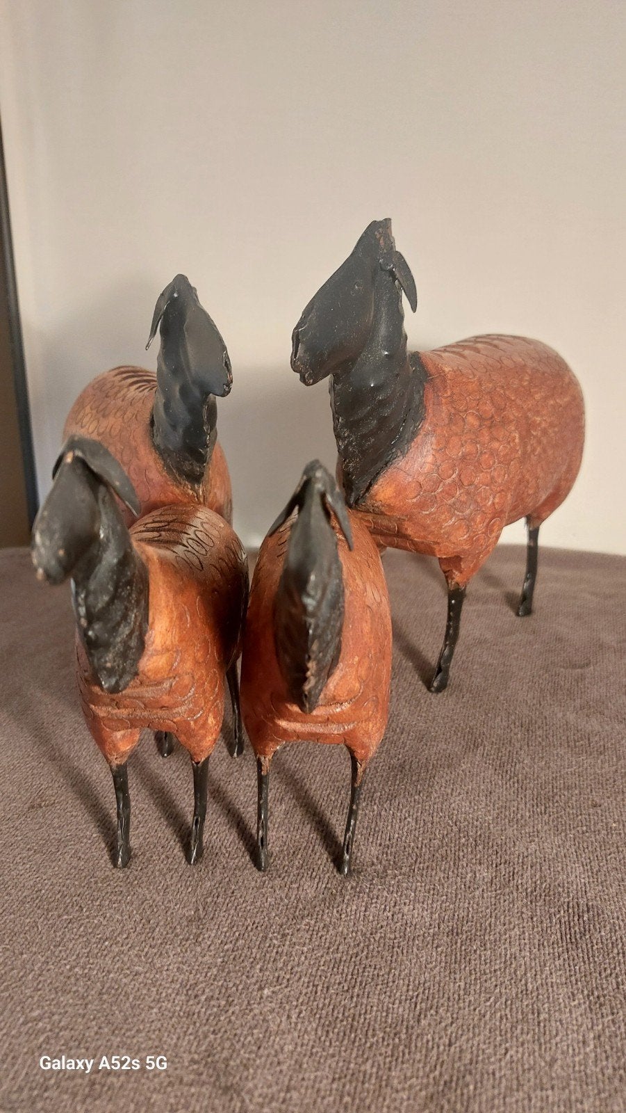 Decoratieve schapen in hout en metaal., Verzamelen, Dierenverzamelingen, Zo goed als nieuw, Beeldje of Figuurtje, Boerderijdier