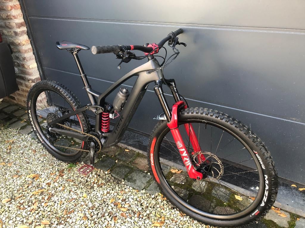 Trek carbon hoogwaardige lichte elektrische mountainbike, Fietsen en Brommers, Elektrische fietsen, Ophalen, Zo goed als nieuw