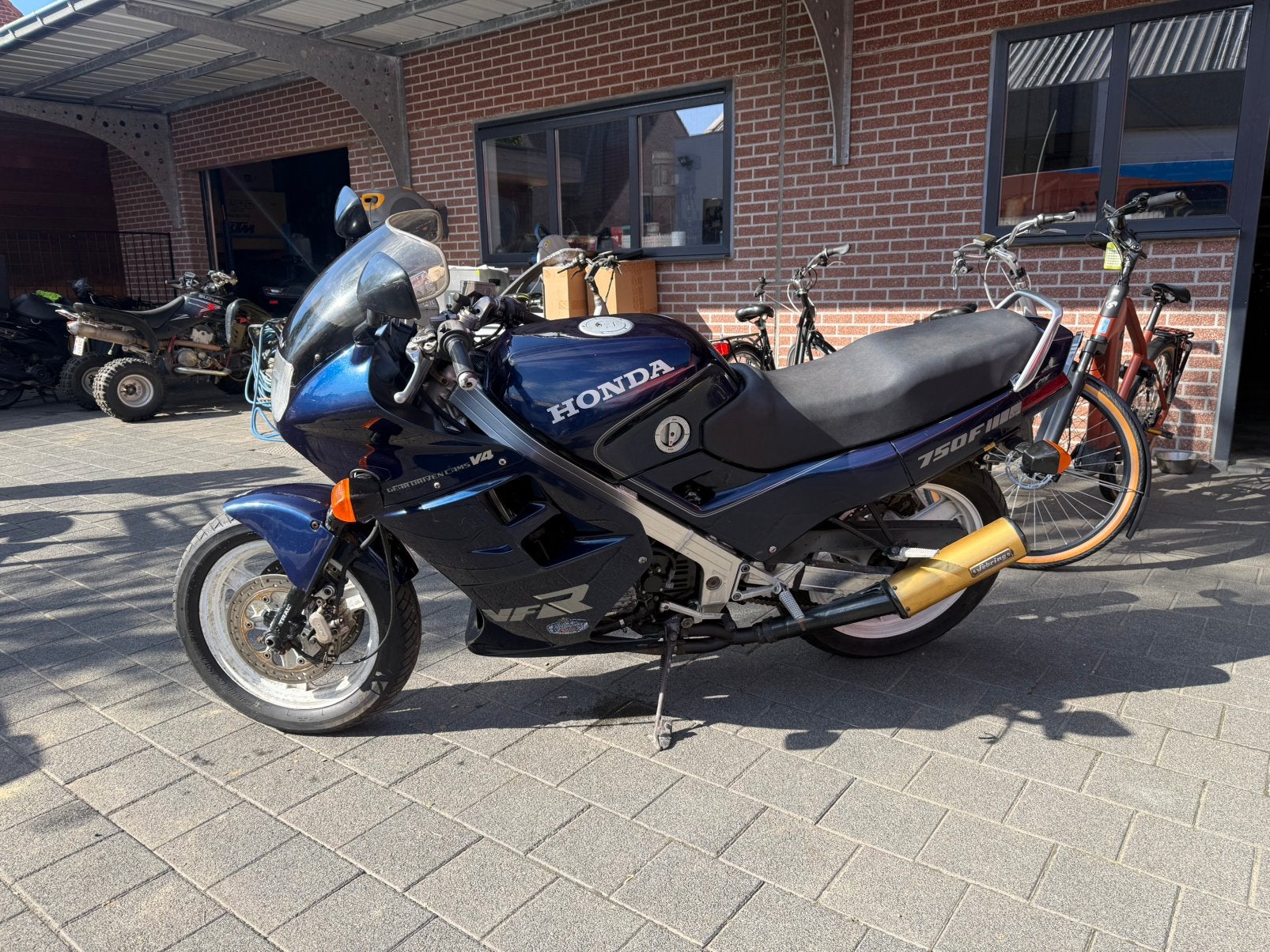 Oldtimer Honda Vfr 750 rc24, Bedrijf, Sport, 4 cilinders, Nieuw