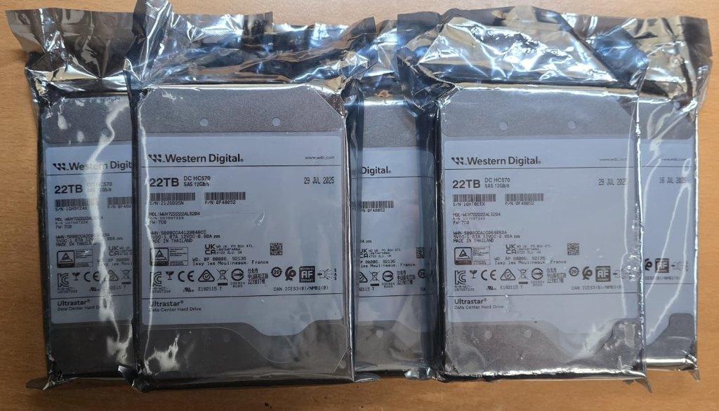 5 x WD ULTRASTAR 22TB SAS harde schijven GLOEDNIEUW, Computers en Software, Harde schijven, Ophalen, Intern, SAS, Server