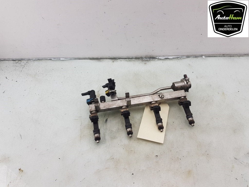 RAMPE D'INJECTION Meriva (|55577580|25197570|55565970|), Utilisé, Opel