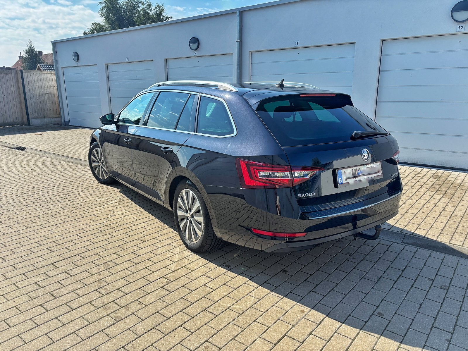 Skoda Superb, Auto's, Bi-Xenon koplampen, Euro 6, 1600 cc, Zwart