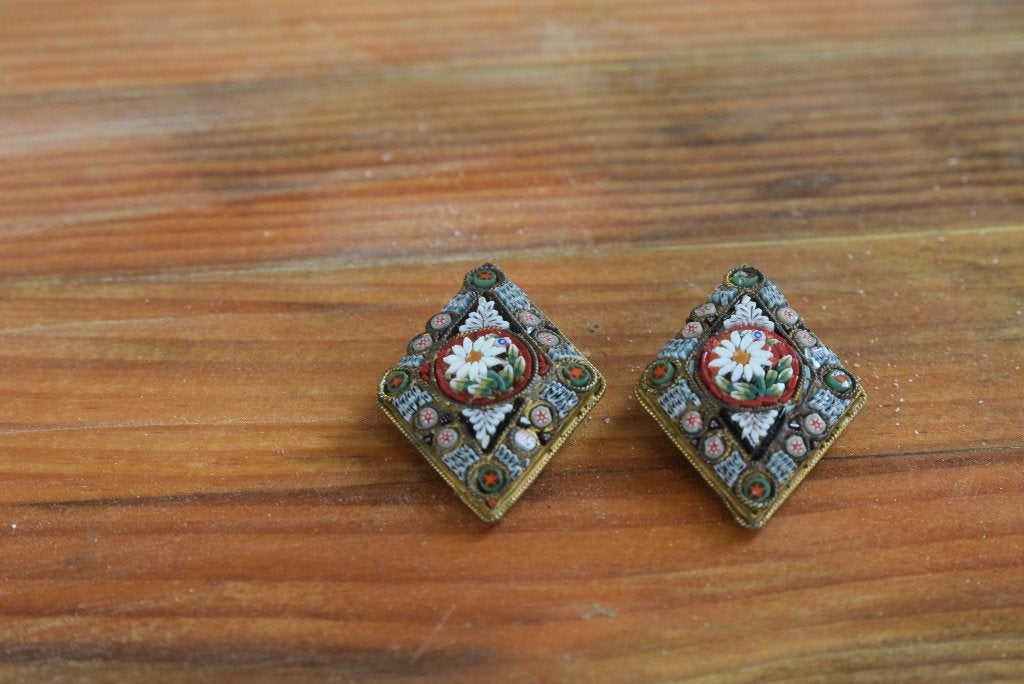 Vintage oorbel 'mozaïek', Handtassen en Accessoires, Oorbellen, Overige materialen, Gebruikt, Overige kleuren, Ophalen of Verzenden
