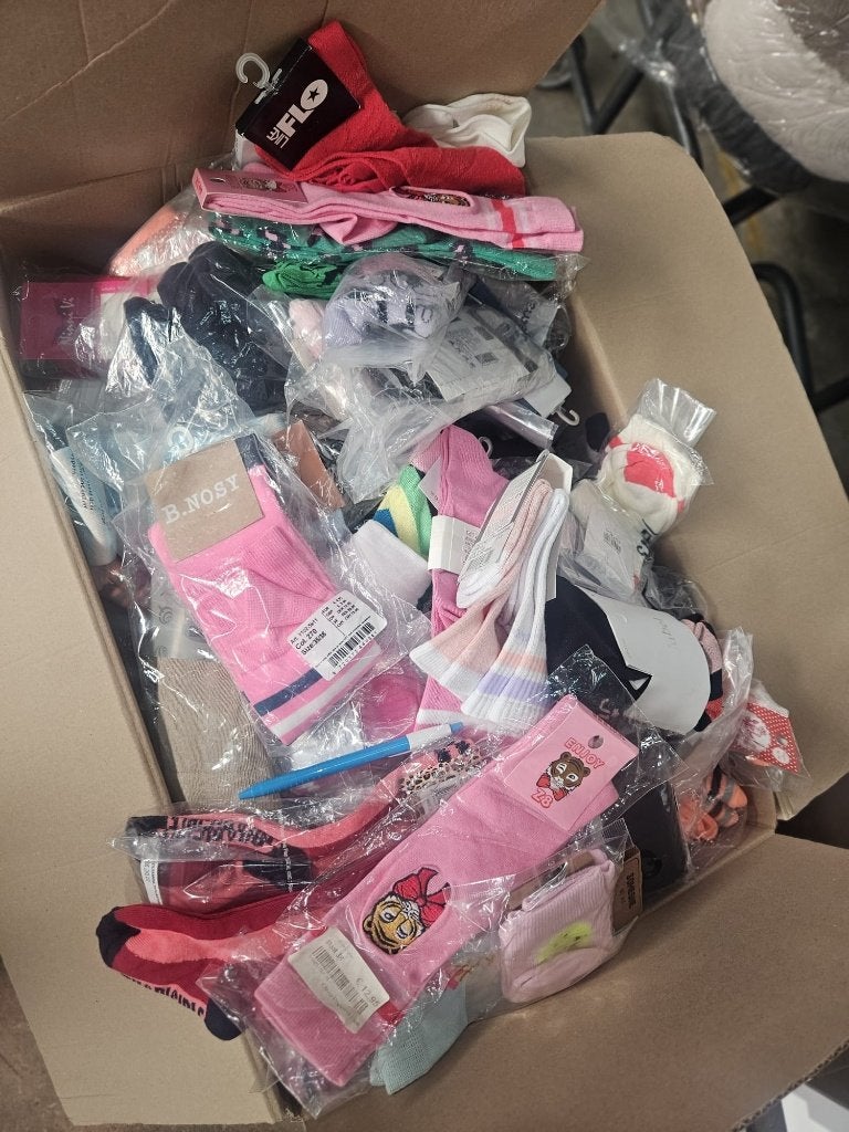 NIEUWE partij merk sokken kinderen 50 - 400 stks, Zakelijke goederen, Stock en Retail | Partijen goederen, Ophalen of Verzenden