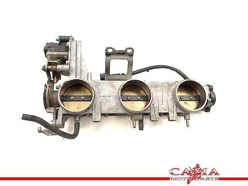 GASKLEPHUIS Speed Triple 955 1999-2001 (VIN: 141872-210444), Dhr. S. di Majo, Gebruikt, Info@cama-motorparts.nl, P.J. Troelstraweg 8 8
3144 CX  MAASSLUIS, NL