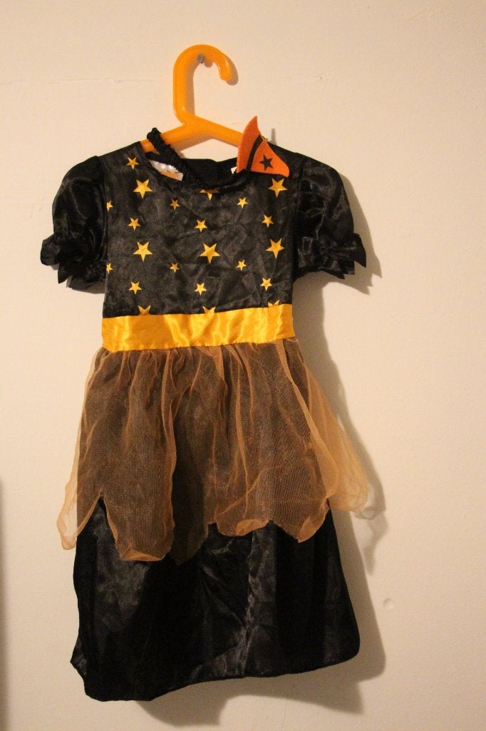 Costume de sorcière, Enlèvement, Utilisé, 104 ou plus petit, Fille